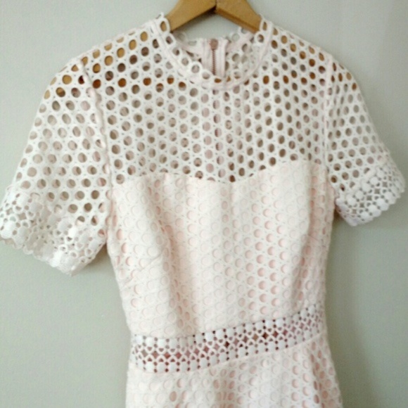Ted Baker Graycee Eyelet Lace Laser Cut Fit & Flare Dress Blush Pink Sz 2 - Picture 3 of 8